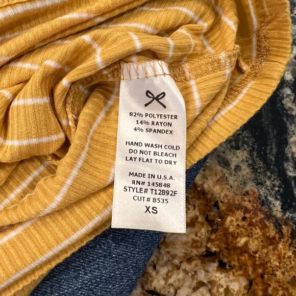 NWT Francesca's Gold and Cream Striped Ribbed Long Sleeve Shirt - SIZE XS - Picture 7 of 7